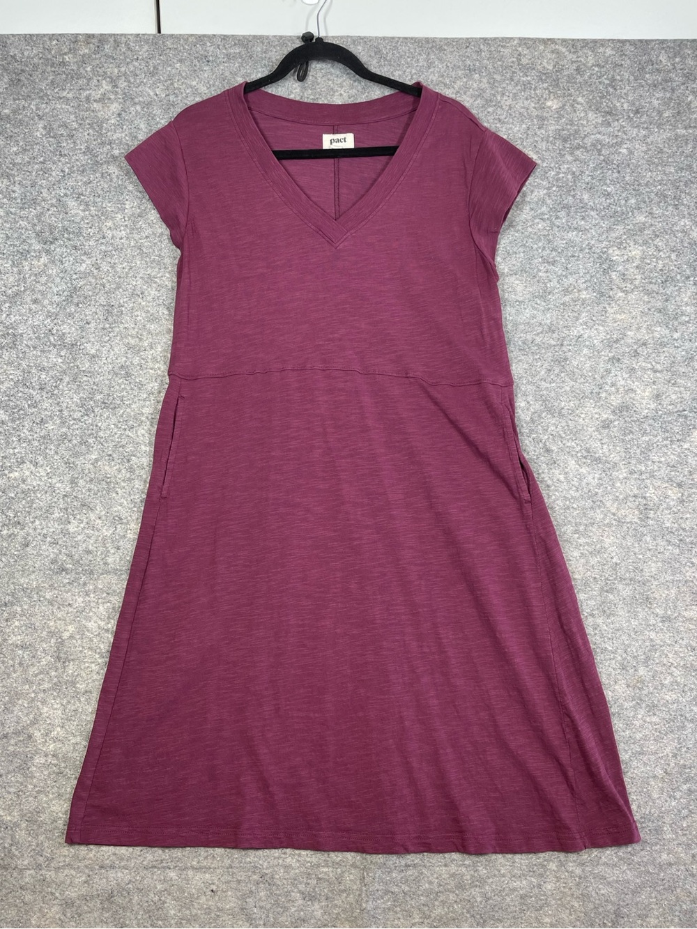 Pact Organic Cotton T-Shirt Dress Large Berry Purple V Neck Casual Minimalist